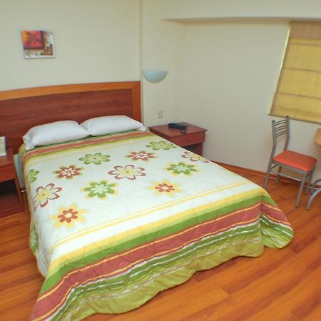 Hotel Sunflowers Inn Lima Dış mekan fotoğraf